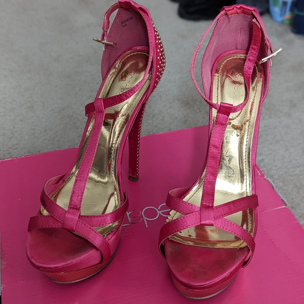 Shoedazzle Jenifer heels - Picture 2 of 4